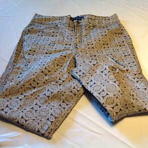 Bandolino Blu  Size 10 capris